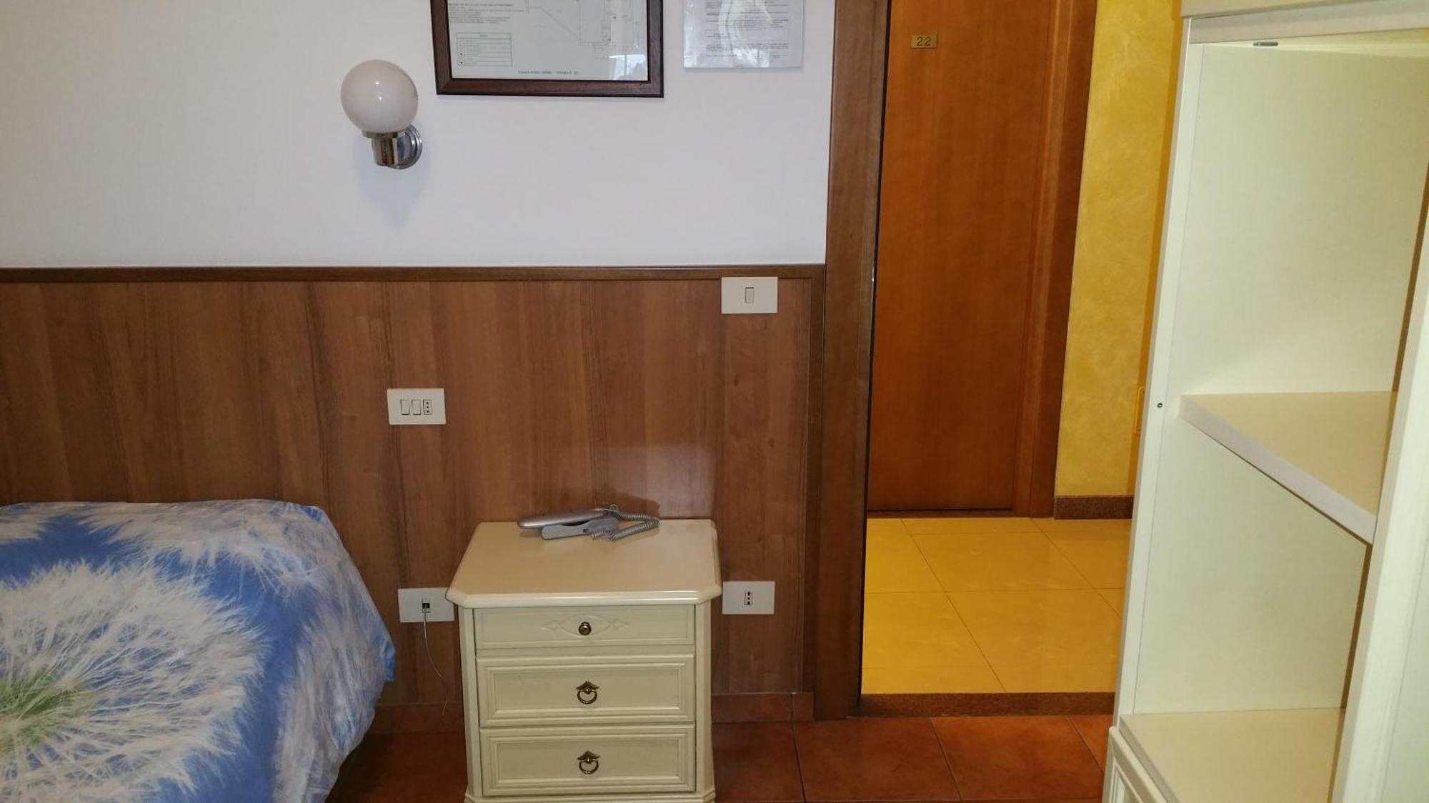 Albergo Sonia Florenţa Cameră foto