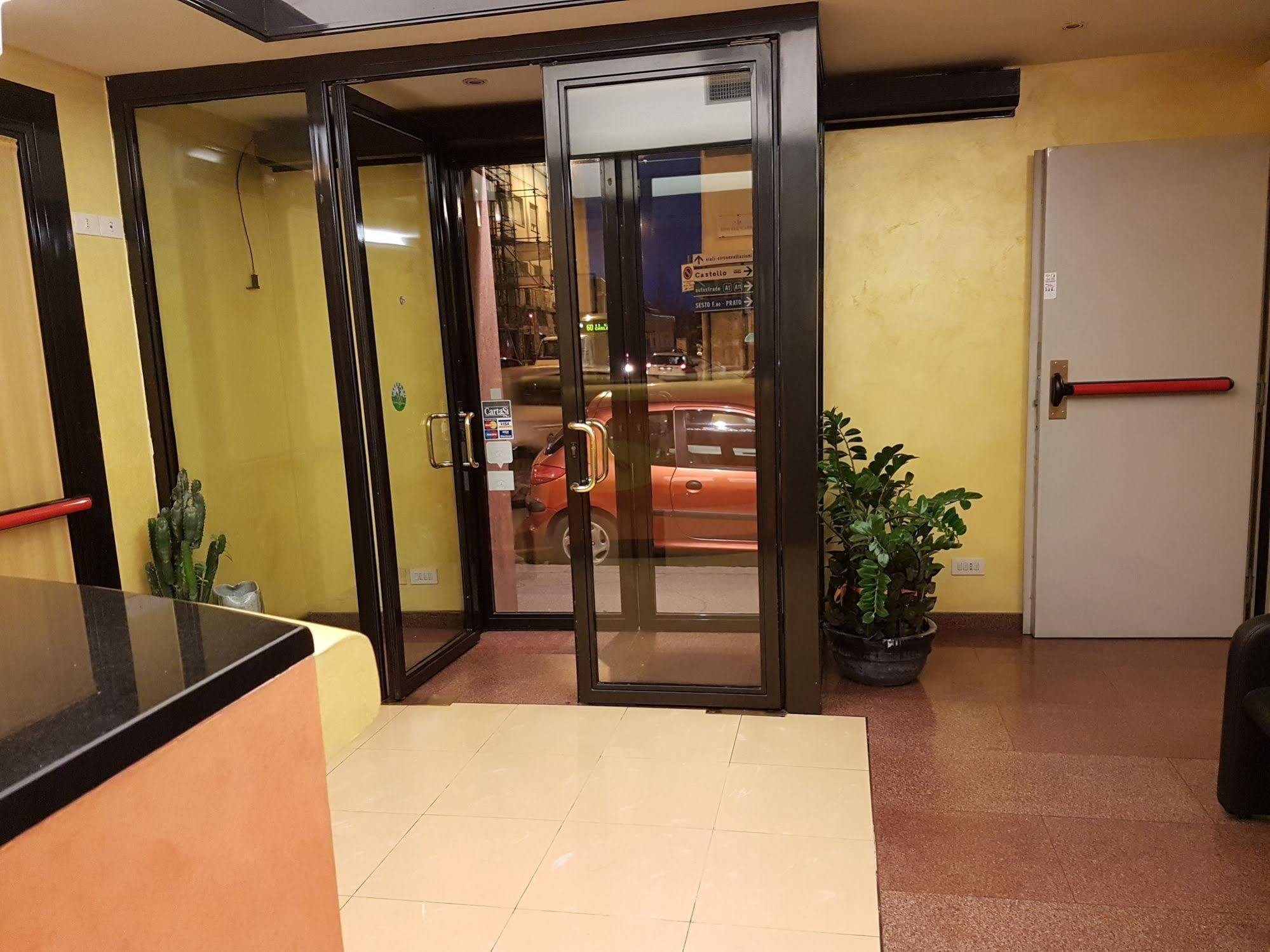 Albergo Sonia Florenţa Exterior foto