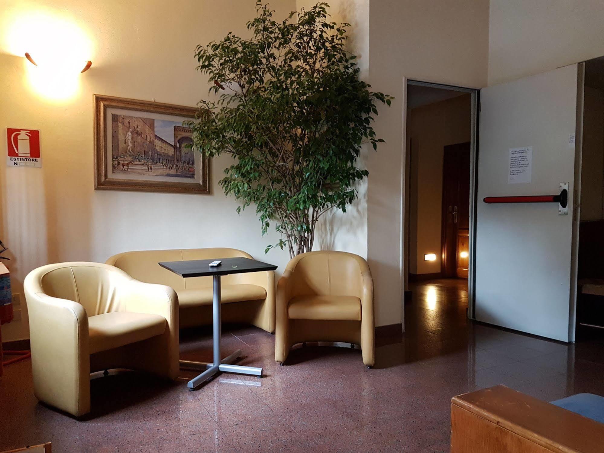 Albergo Sonia Florenţa Exterior foto